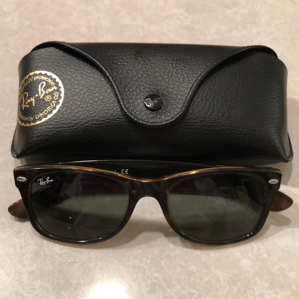 Ray-Ban Tortoise Wayfarer
